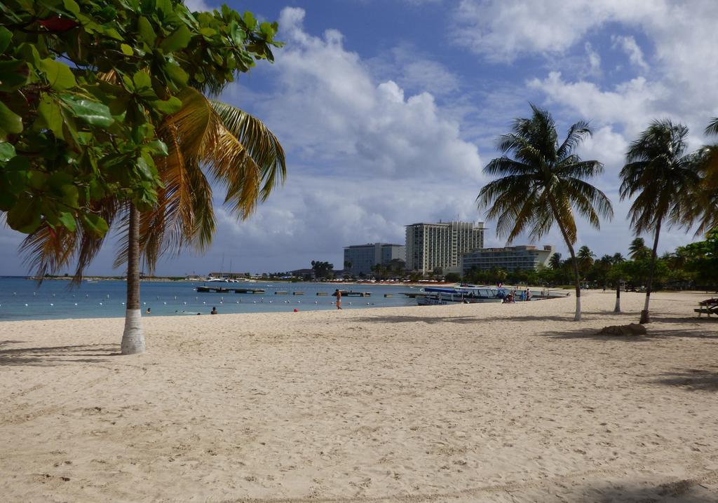 Beach One Bedroom Suite 13 Ocho Rios Exteriör bild